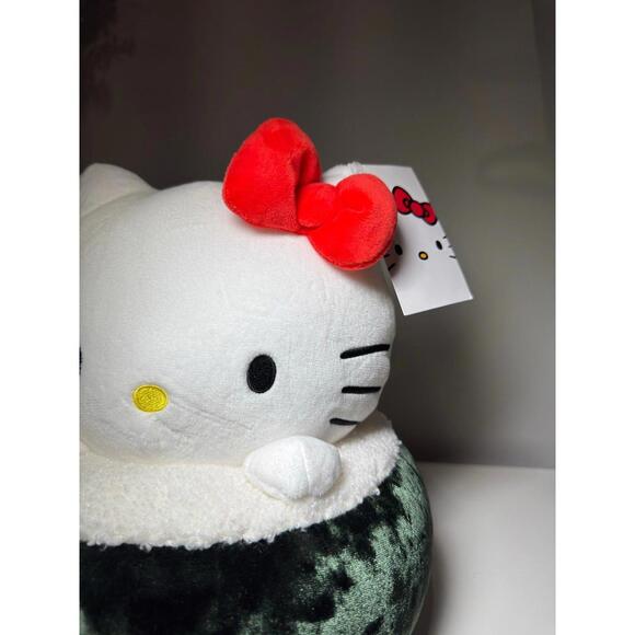 Hello kitty plush - Picture 3 of 5